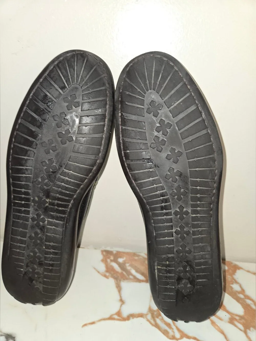 Martin Dingman Mens Pebbeled Leather Loafers  Size 10 1/2 M